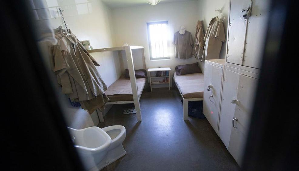 US Federal Prison Cell Low Security 